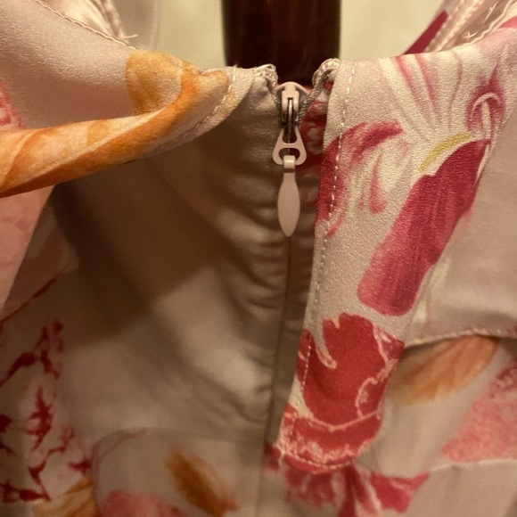 NWOT CITY CHIC FLORAL COLD SHOULDER DRESS SIZE L/20 - Picture 6 of 9